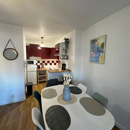 Jfk13 Cocoon Hypercentre Fibre Et Vue Sancy * Issoire